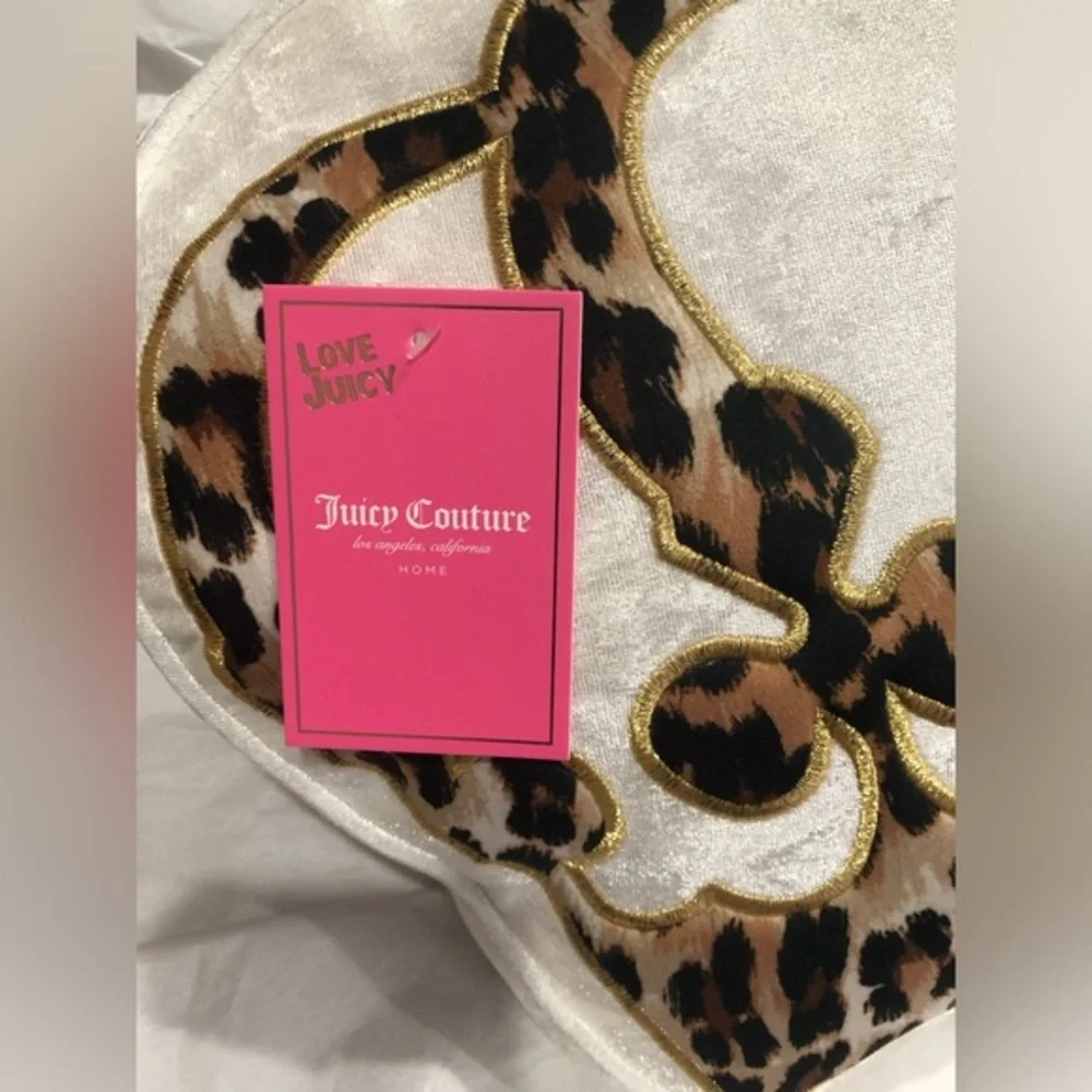 juicy couture crown shaped ivory white leopard animal print decor throw pillow‎